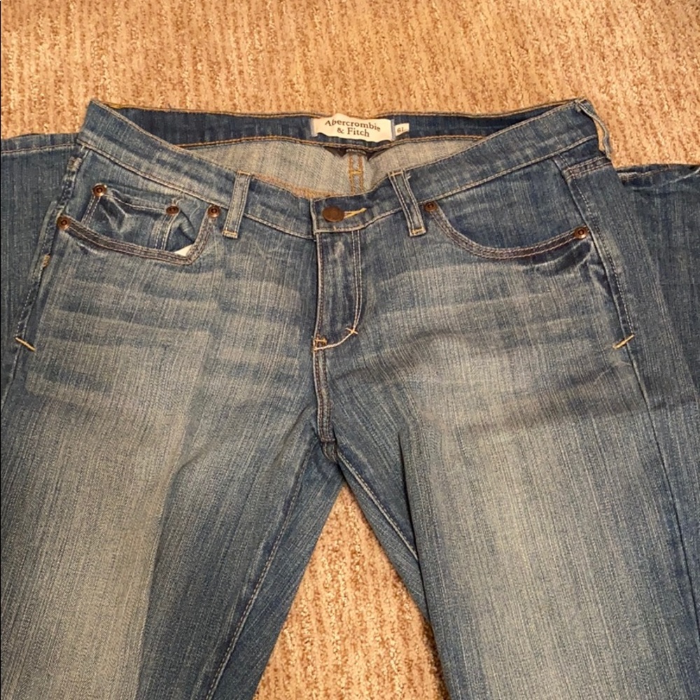 Abercrombie and Fitch Wide Leg Jeans in size 6L